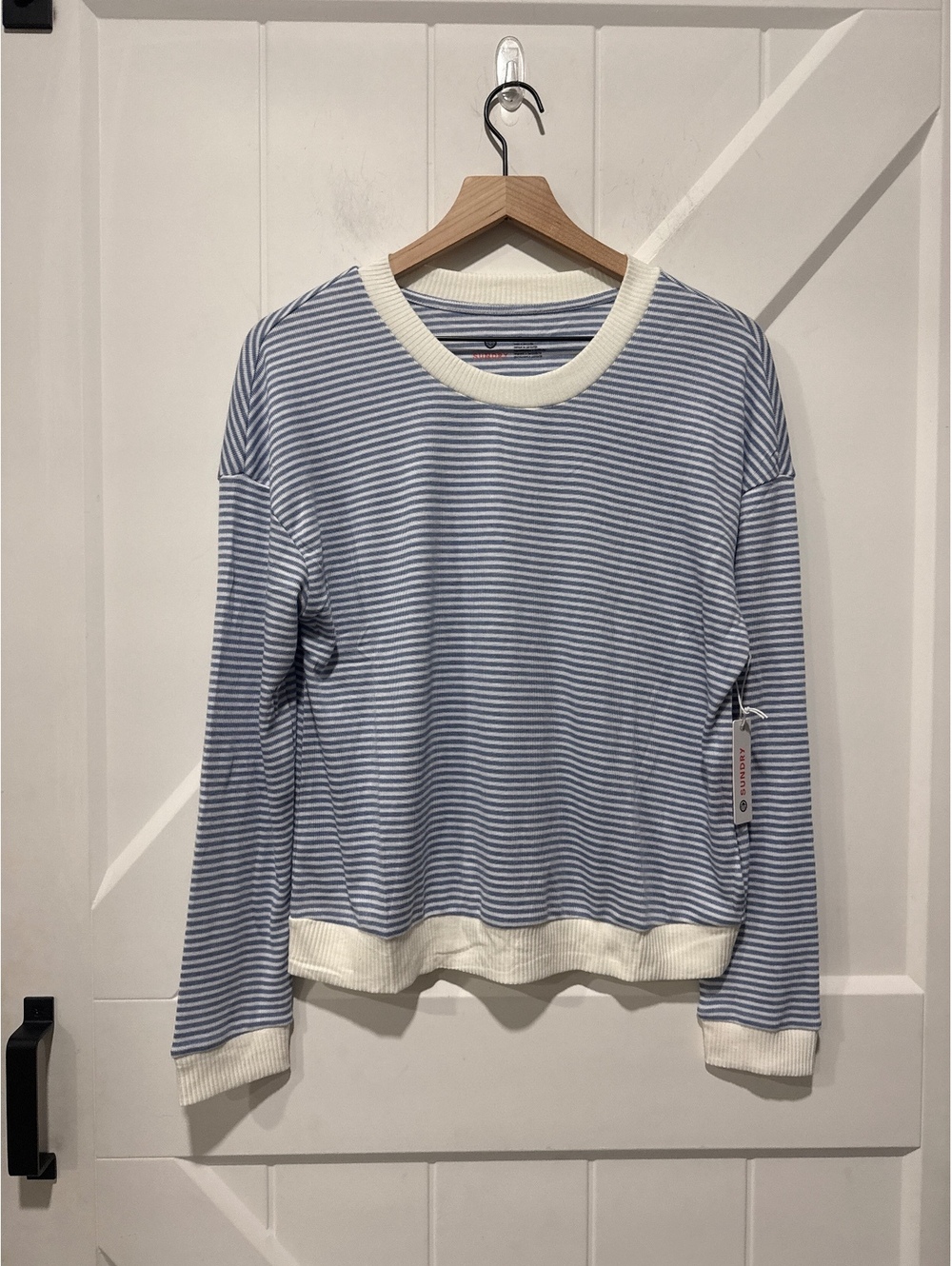Sundry Women's Blue and White Striped Pullover Sweater, Large
